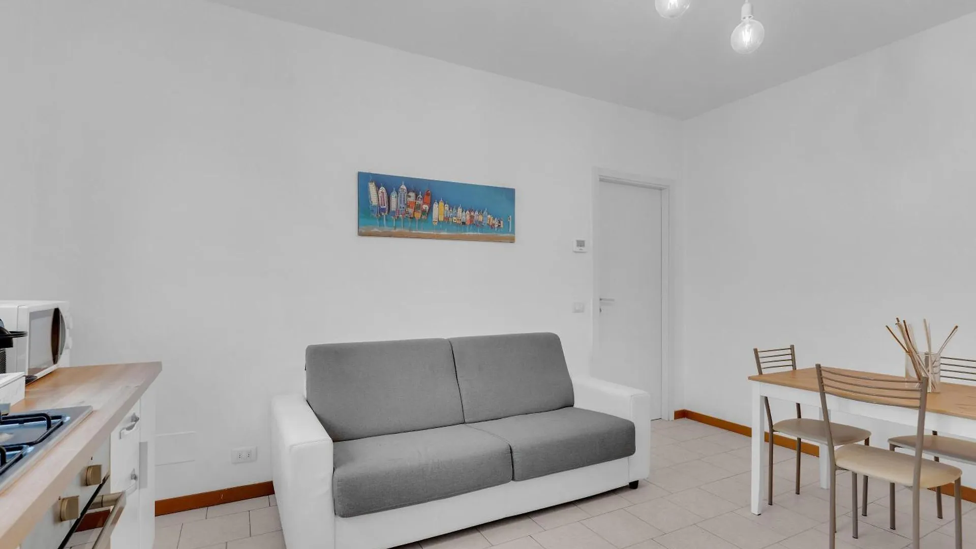 Appartamento Fute182 -Bicocca- Easy House Milano 0*,  Italia